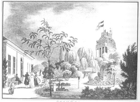 Das Kleine Parterre des Rosenbaum-Gartens mit Gartenhaus (links) und Turm